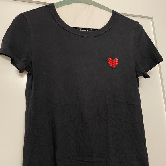 Aritzia Sunday Best Candy T Shirt Size S Black with red Heart - Picture 2 of 3